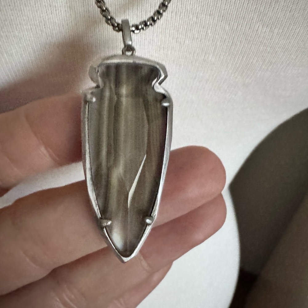 Kendra Scott kimmy arrowhead gray Necklace